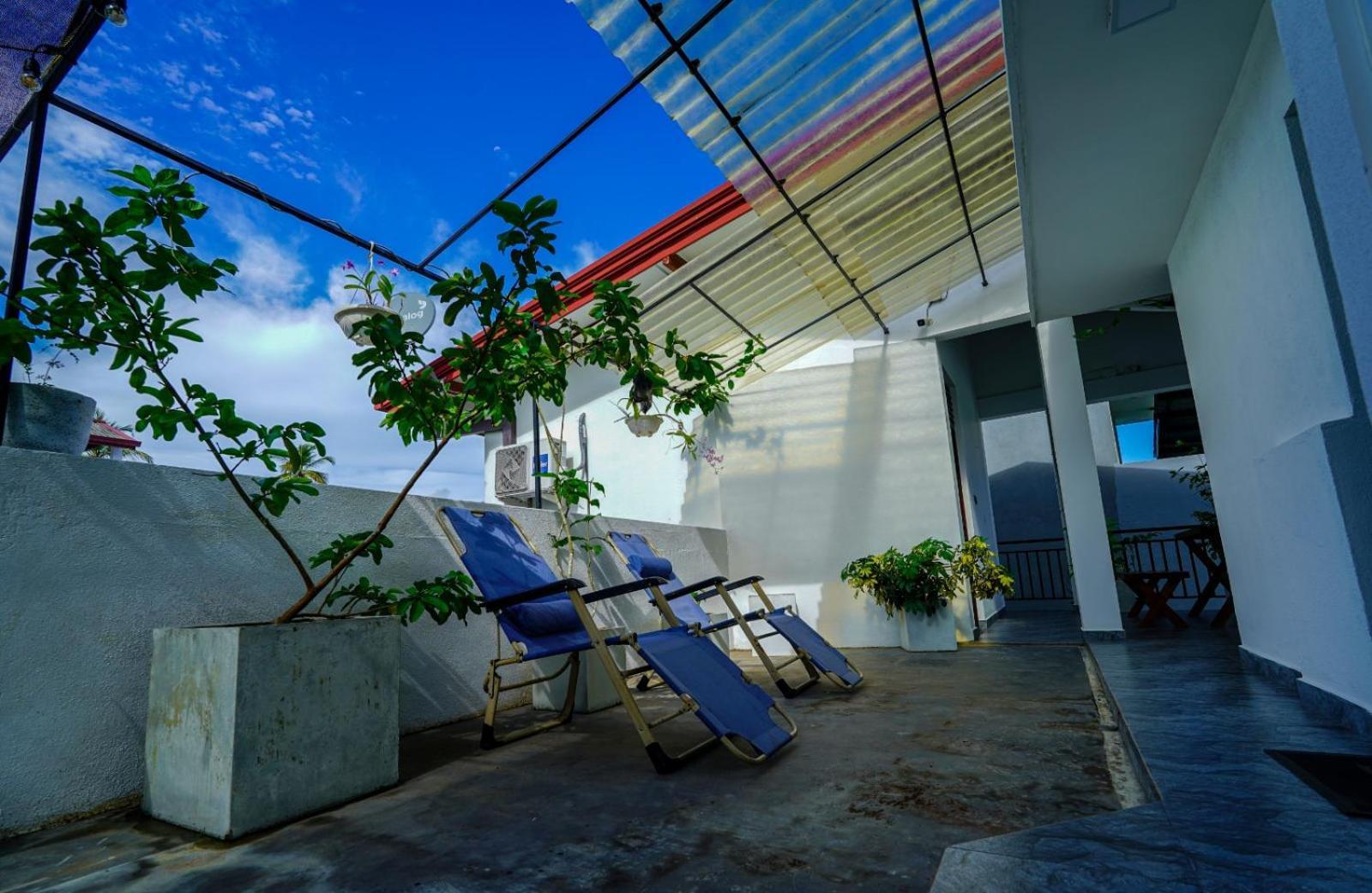 Wavesong Residences Matara Exterior foto